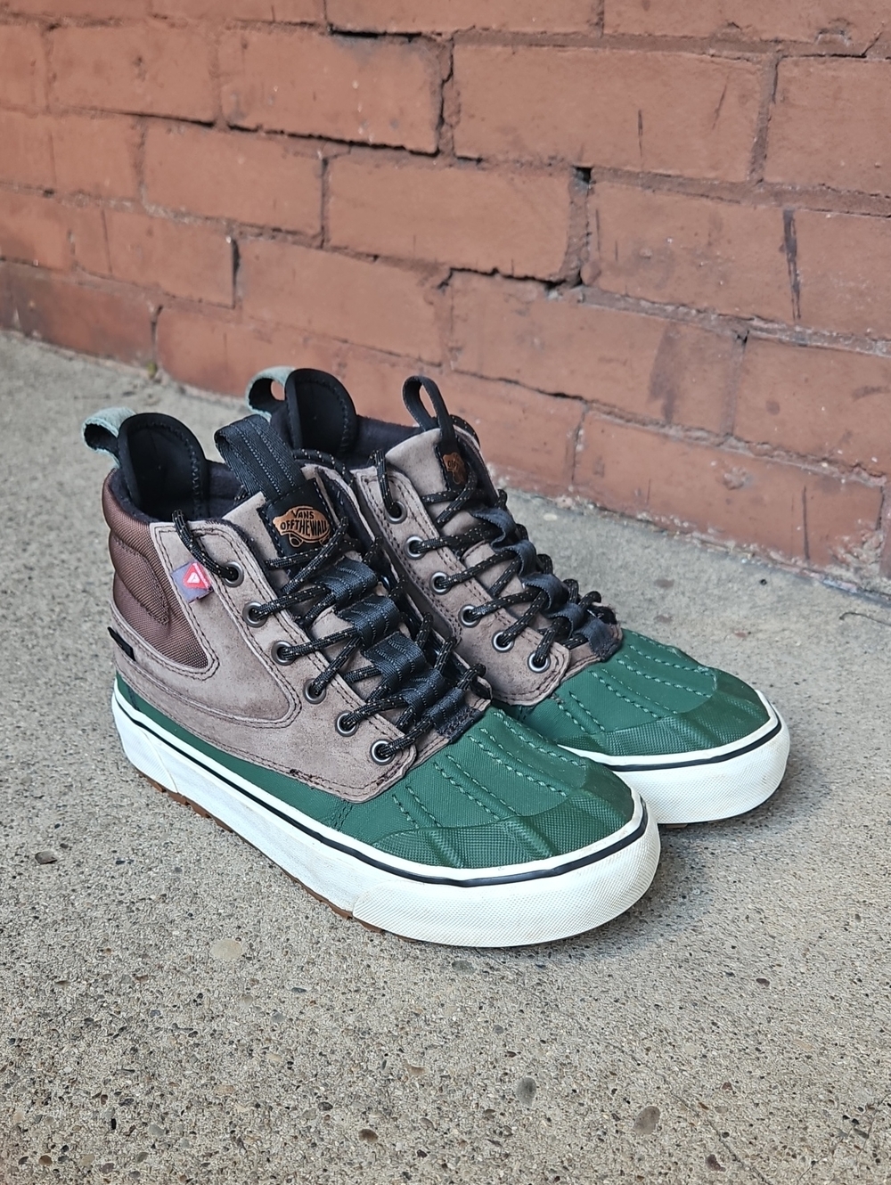 Vans Sk8-Hi MTE-2 Del Pato Waterproof Boots Brown and Green